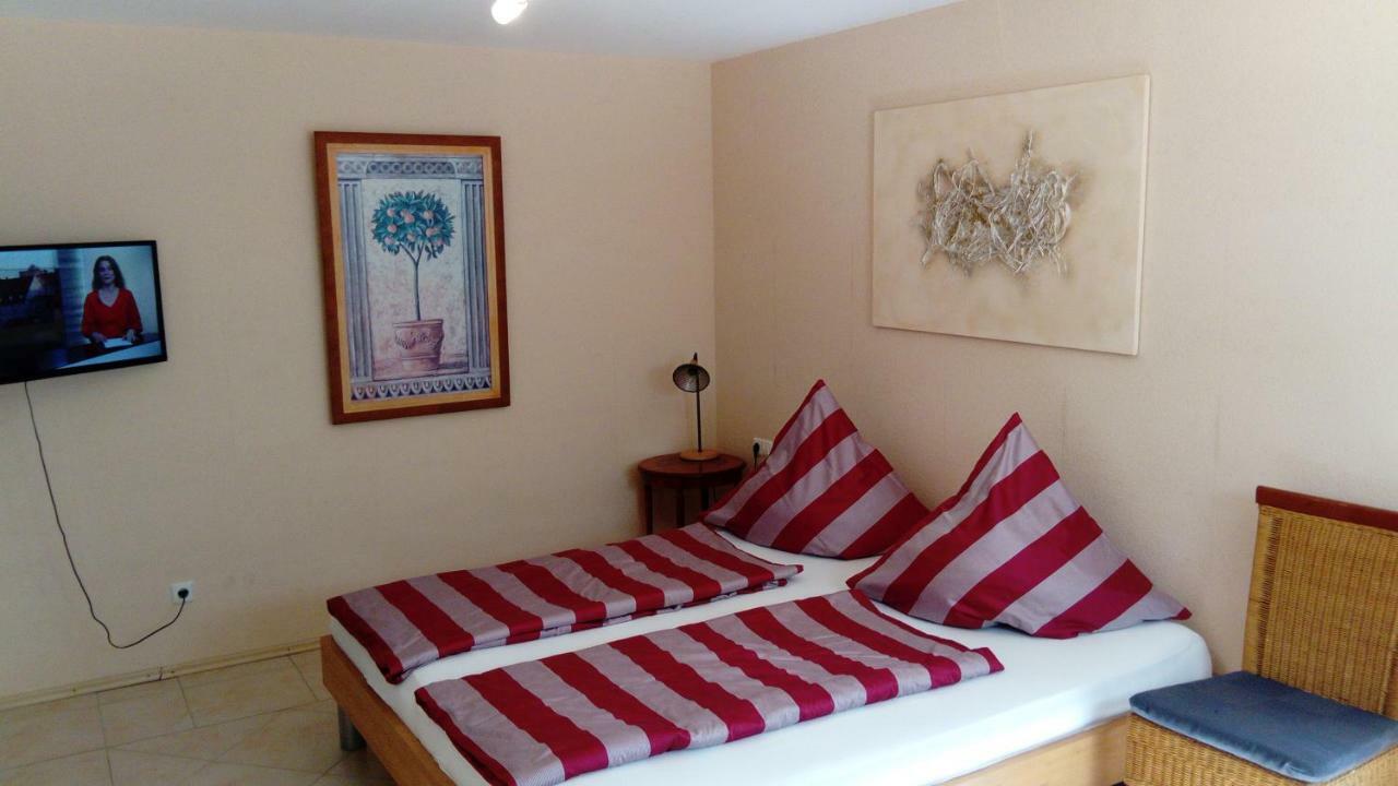 Villa In Seenahe Badesee Ehmetsklinge Zaberfeld Extérieur photo