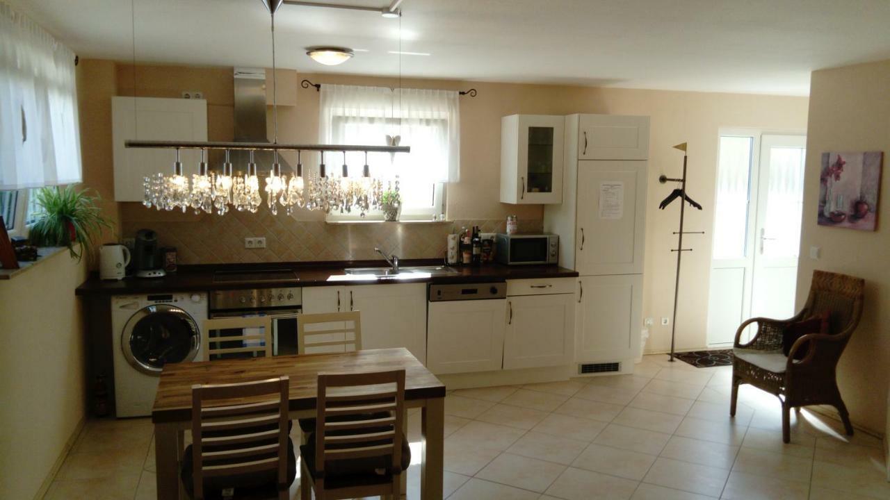 Villa In Seenahe Badesee Ehmetsklinge Zaberfeld Extérieur photo